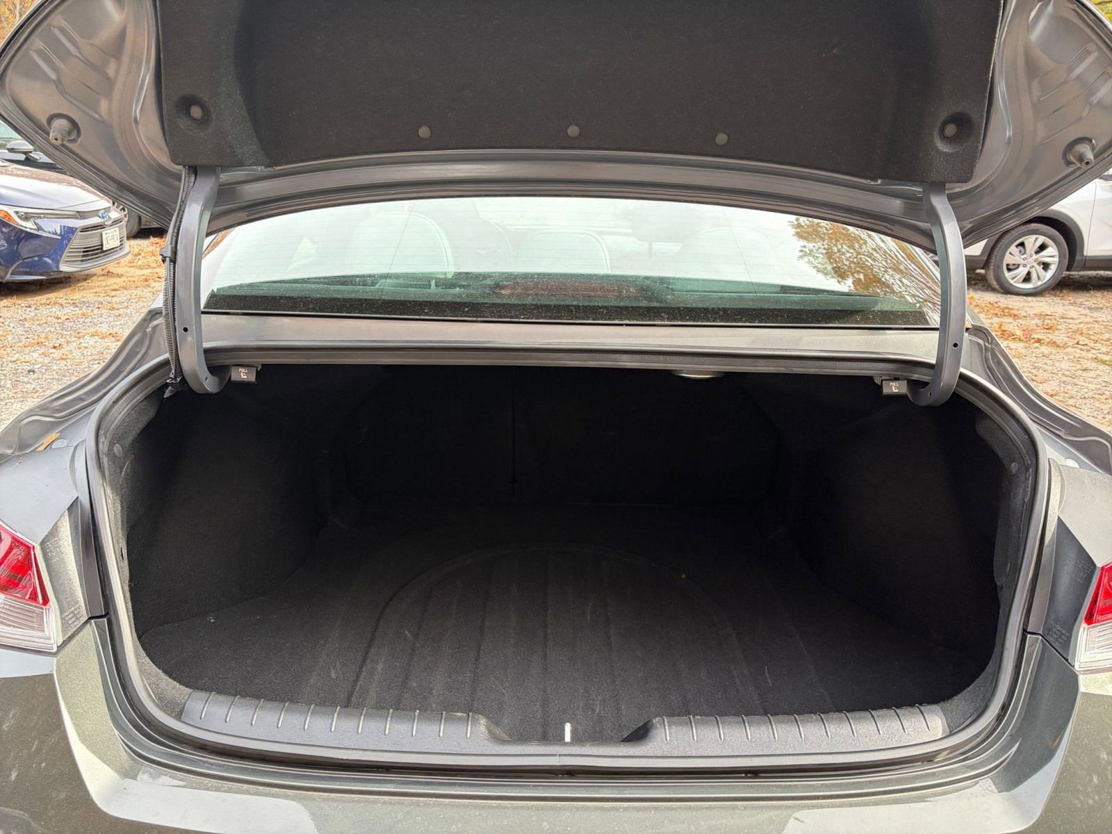 Thumbnail: 2025 Hyundai Elantra - 30