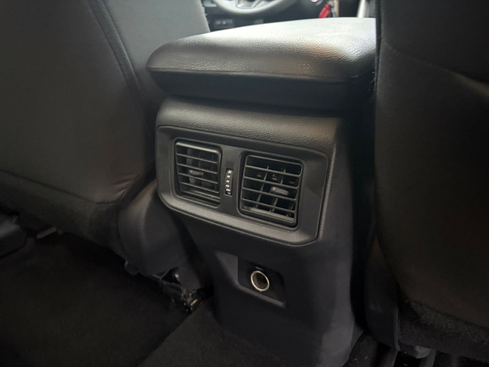 Thumbnail: 2025 Toyota RAV4 - 22