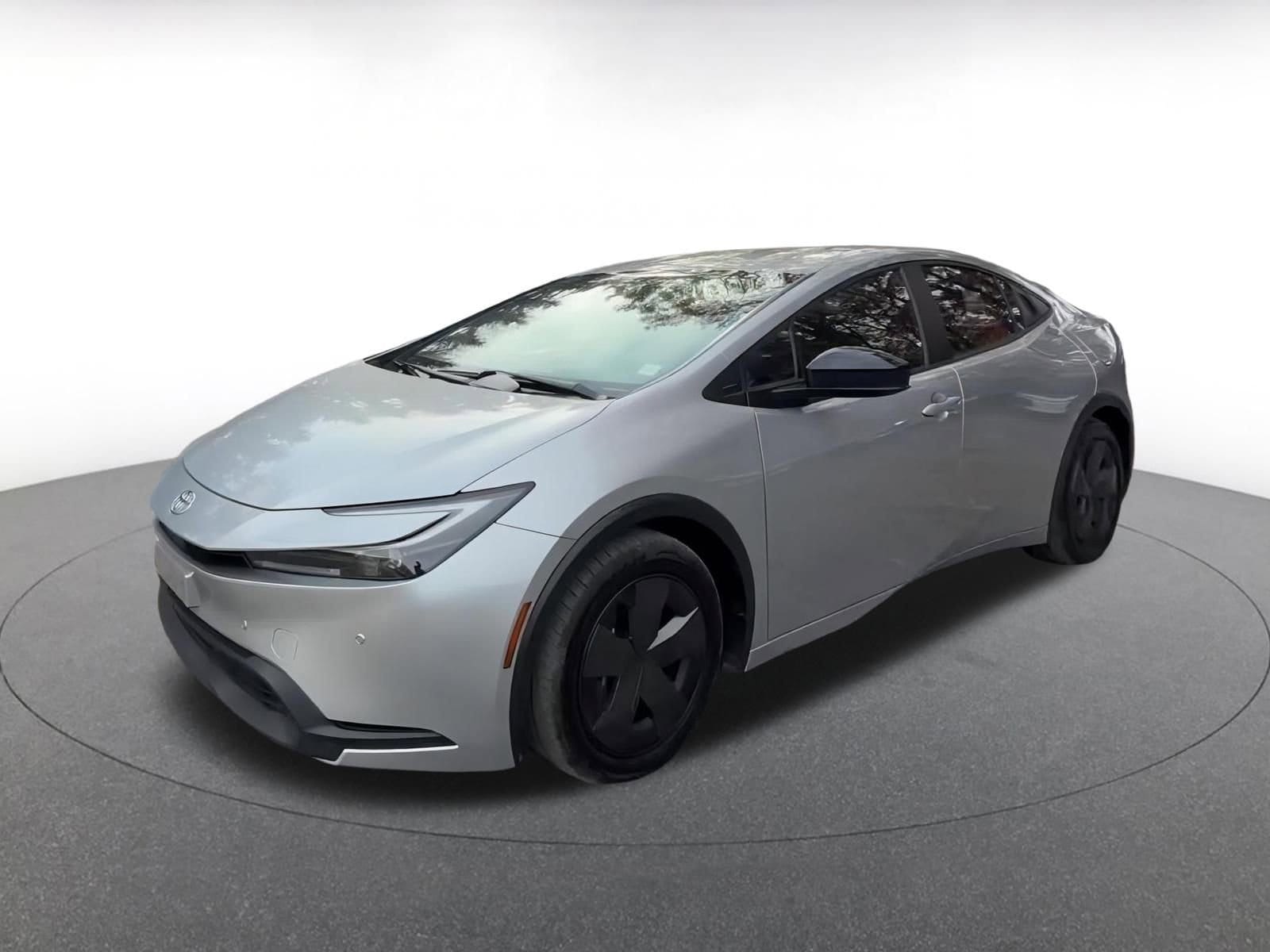 Thumbnail: 2025 Toyota Prius - 9