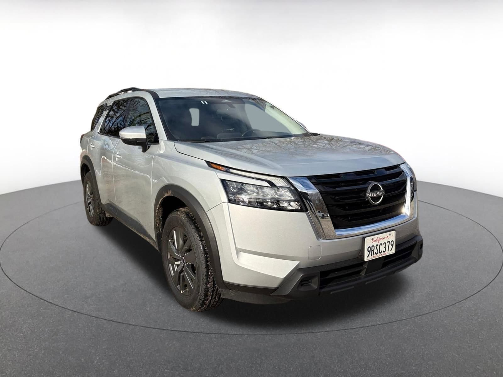 Thumbnail: 2025 Nissan Pathfinder - 1