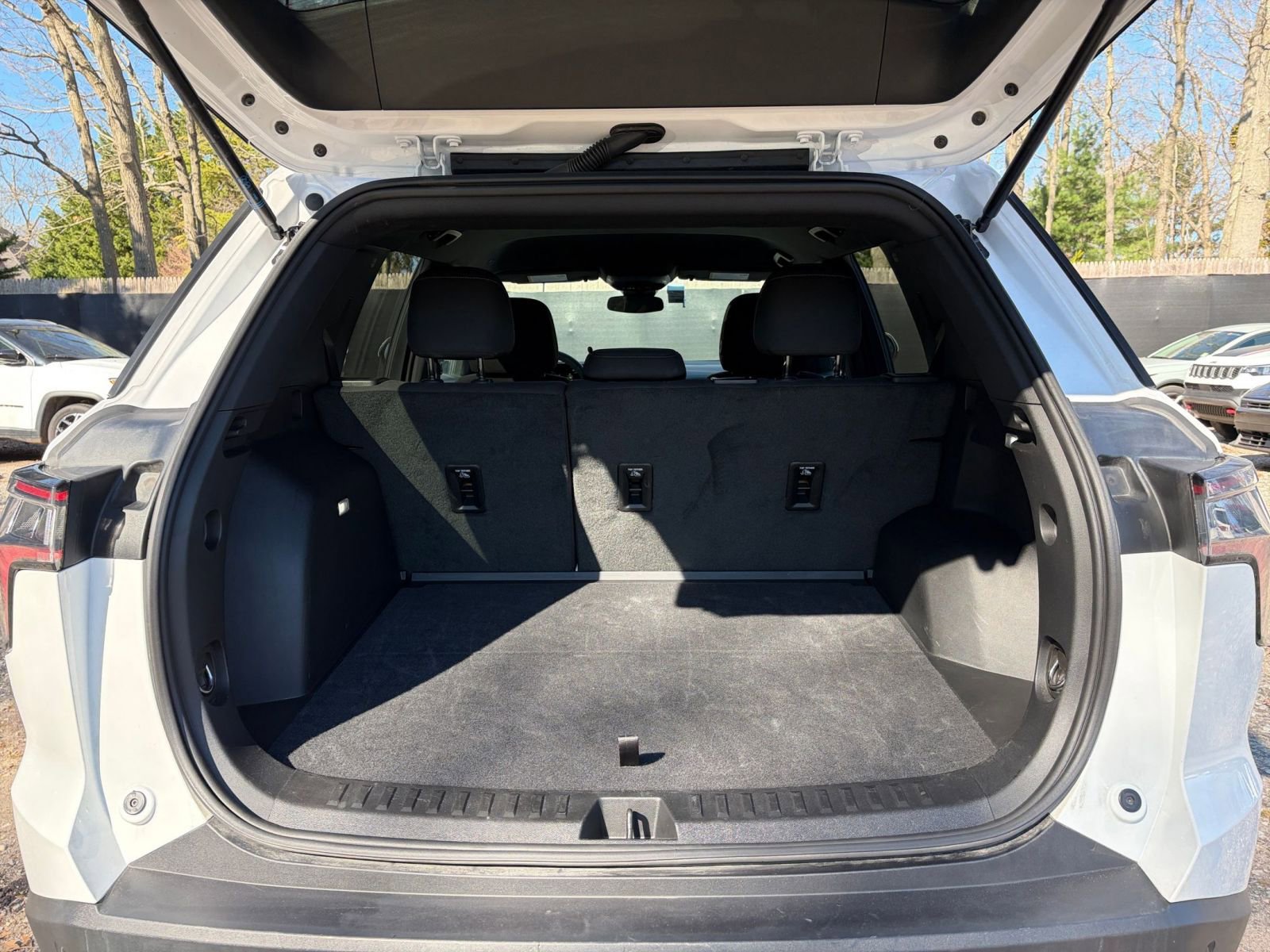2025 Chevrolet Equinox LT - Photo 30