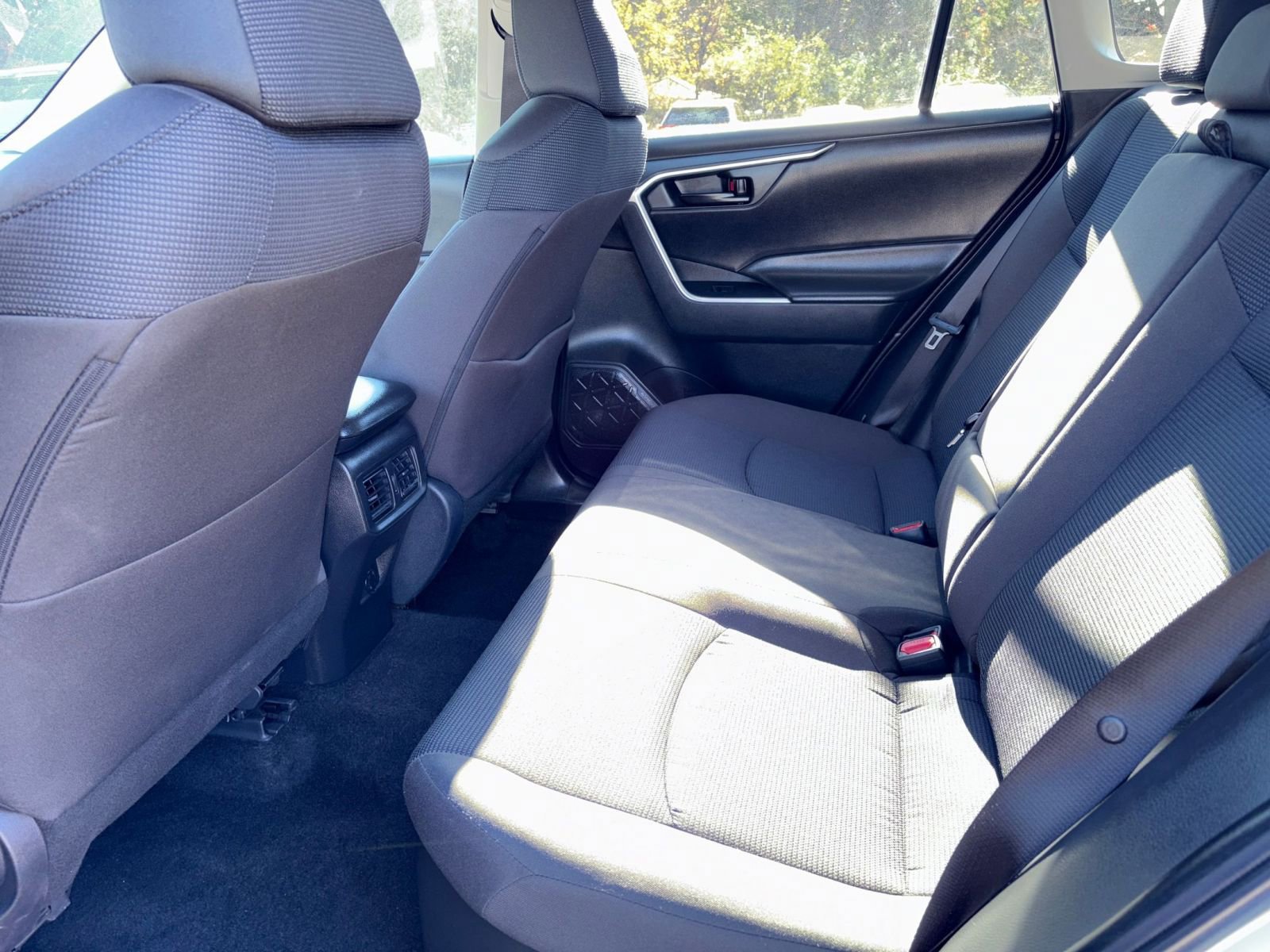 Thumbnail: 2025 Toyota RAV4 - 24