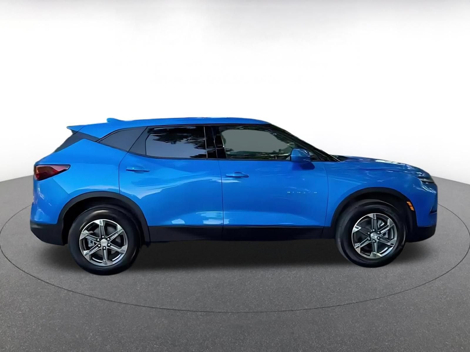 Thumbnail: 2025 Chevrolet Blazer - 16