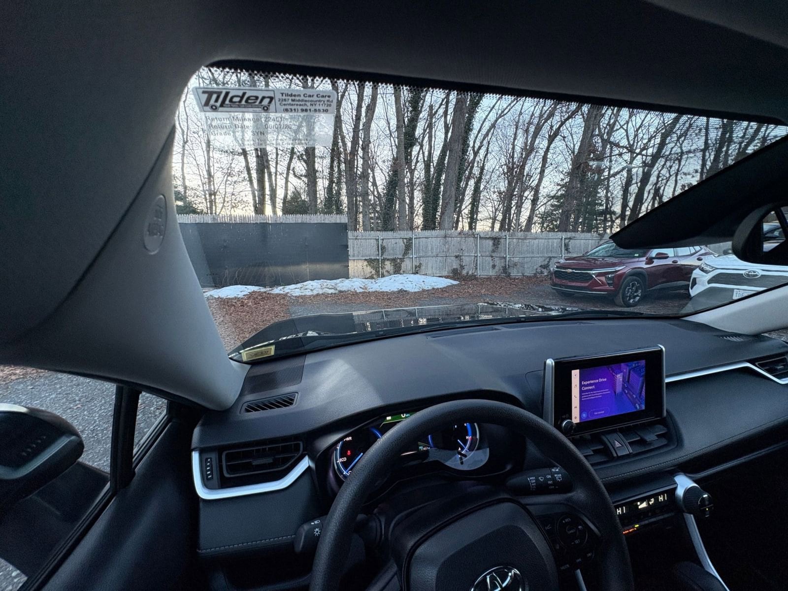 Thumbnail: 2025 Toyota RAV4 - 31