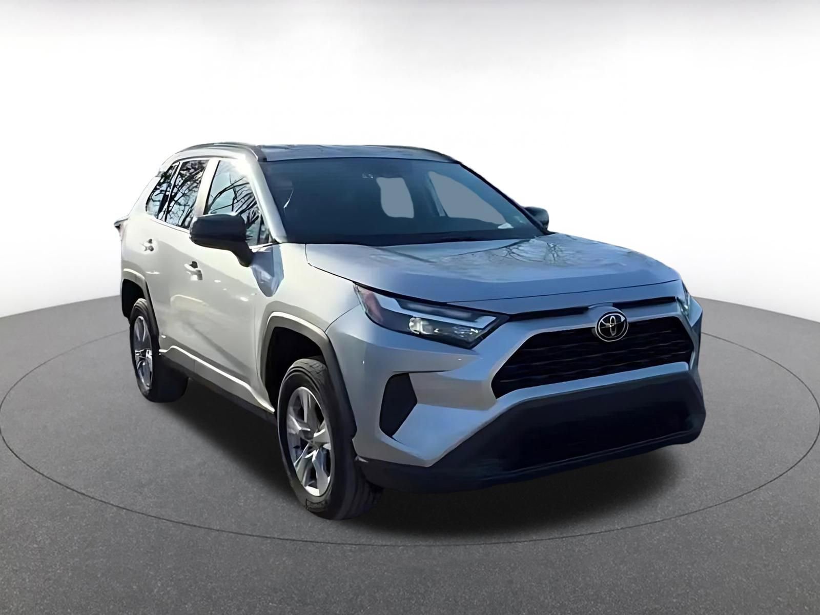 Thumbnail: 2025 Toyota RAV4 - 3