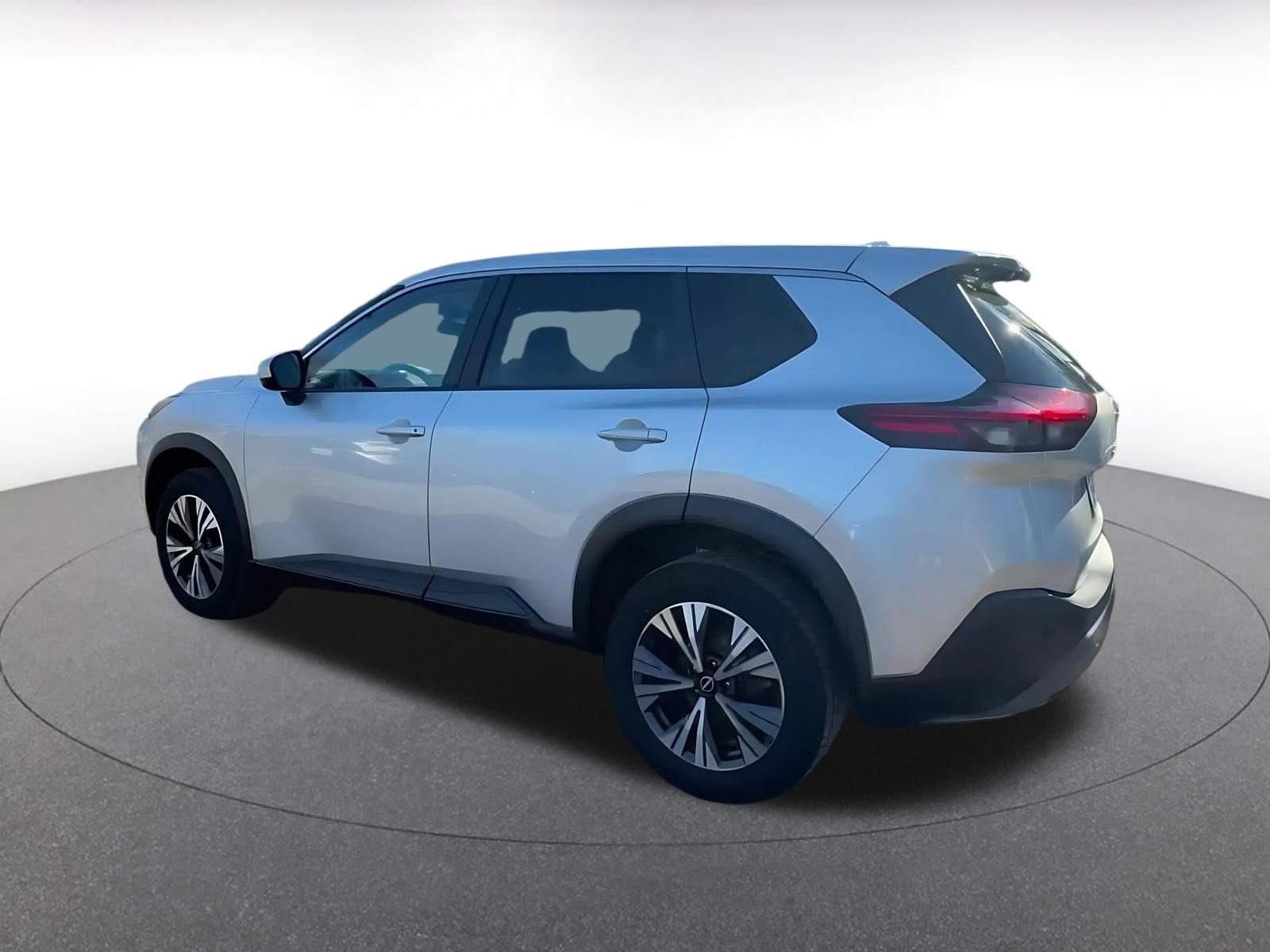 Thumbnail: 2023 Nissan Rogue - 10