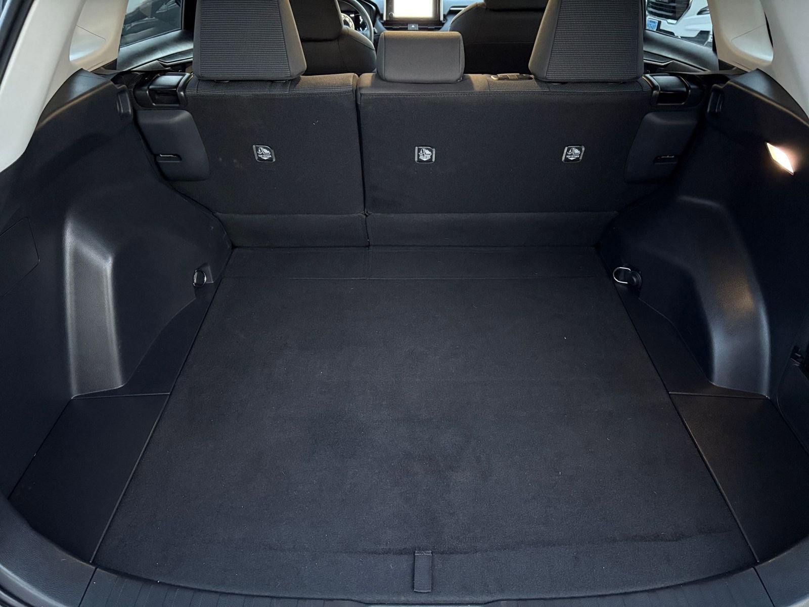 Thumbnail: 2025 Toyota RAV4 - 30