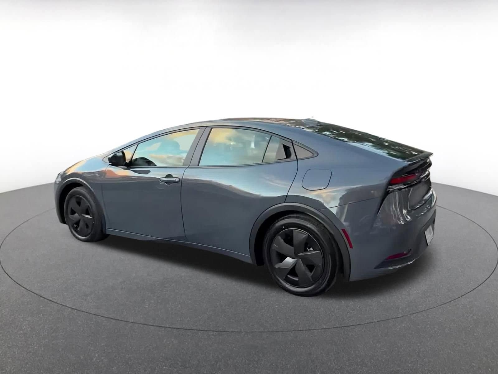 Thumbnail: 2025 Toyota Prius - 10