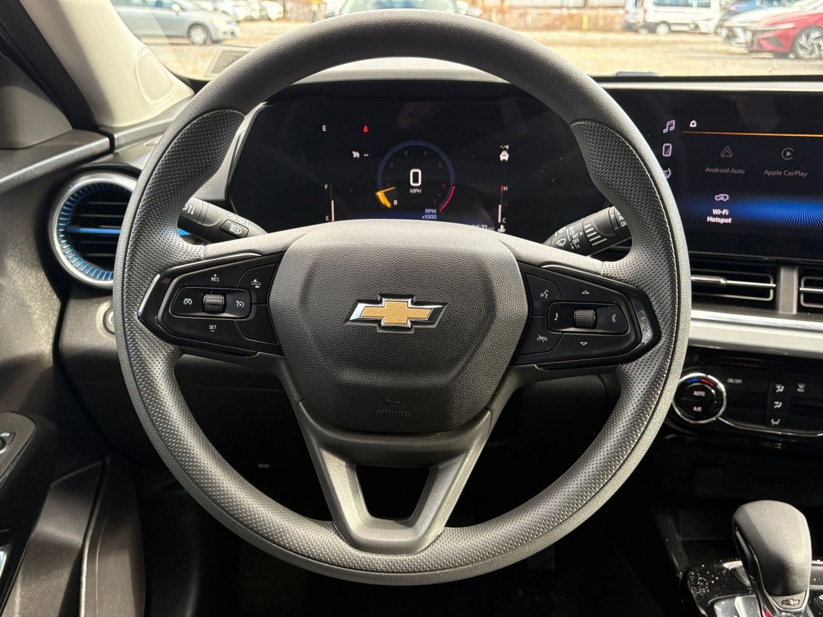 Thumbnail: 2025 Chevrolet Trax - 25