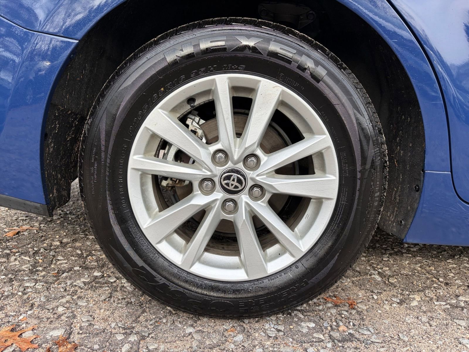 Thumbnail: 2025 Toyota Camry - 29