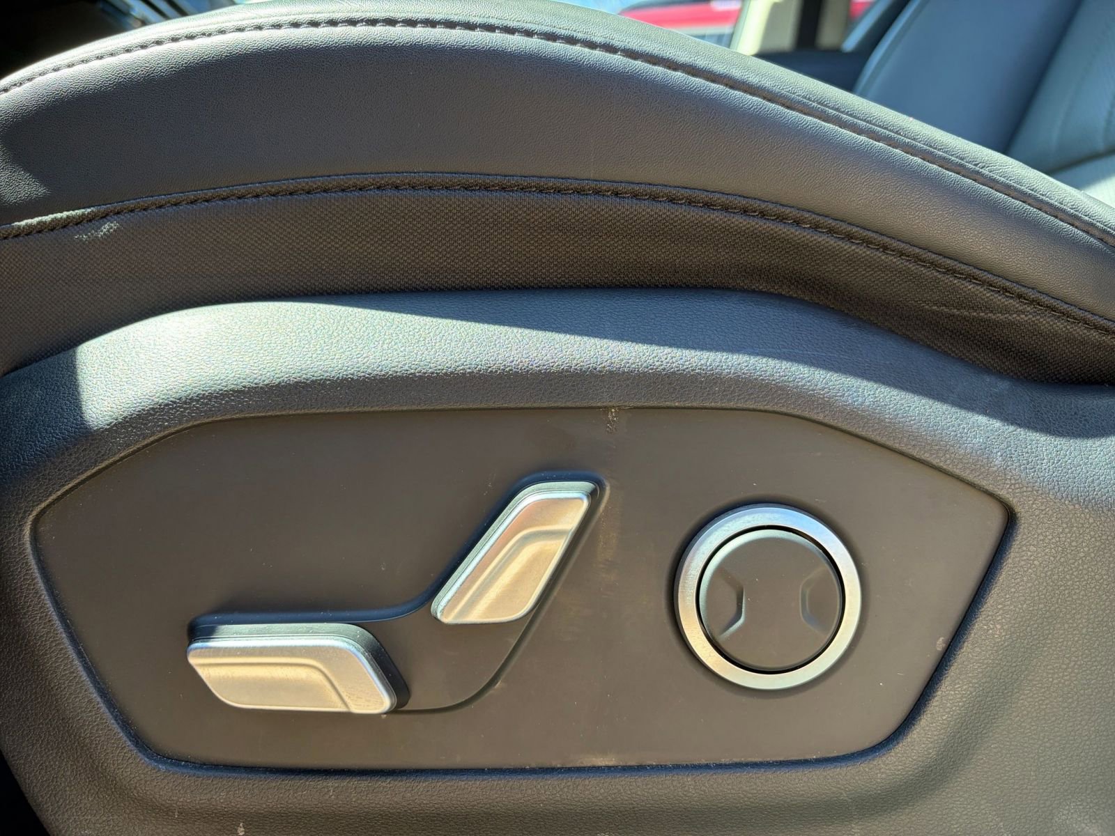 Thumbnail: 2025 Hyundai Santa Fe - 22