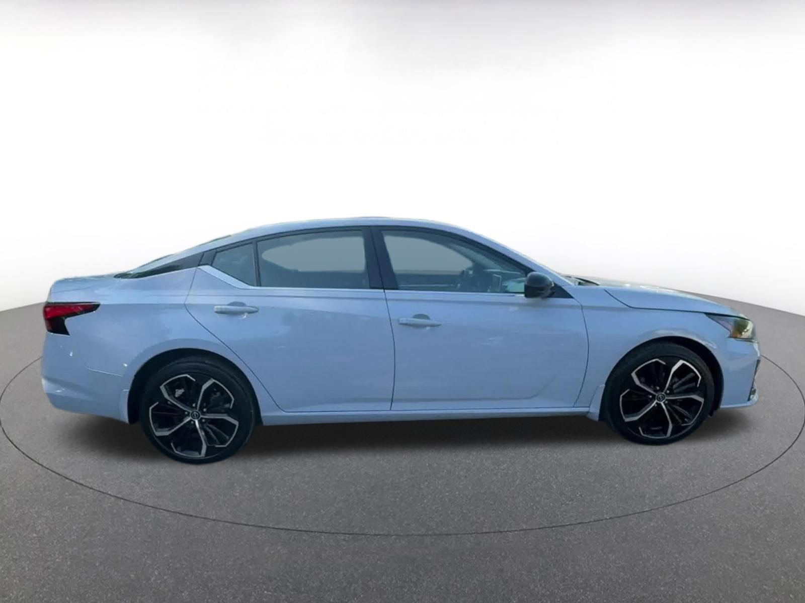 2024 Nissan Altima SR 16