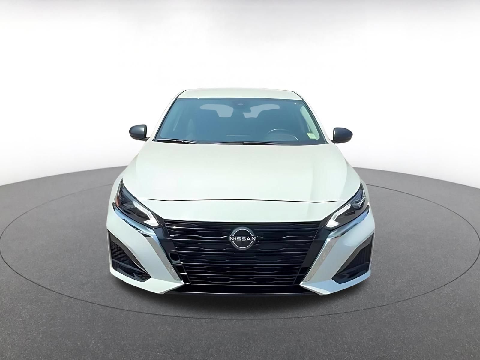 Thumbnail: 2025 Nissan Altima - 4