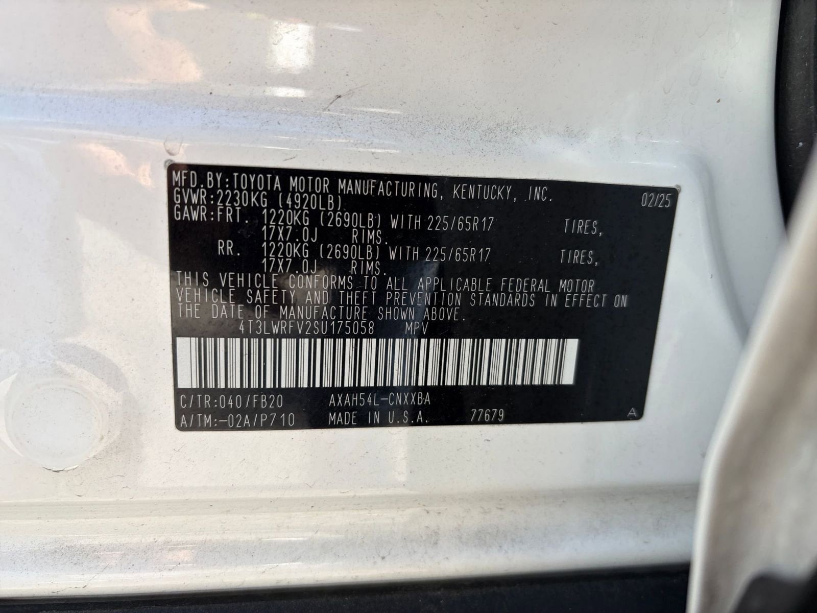 Thumbnail: 2025 Toyota RAV4 - 28