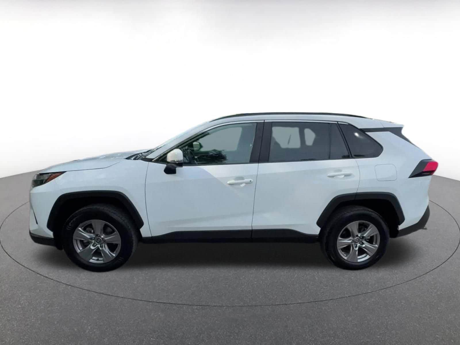 Thumbnail: 2024 Toyota RAV4 - 8