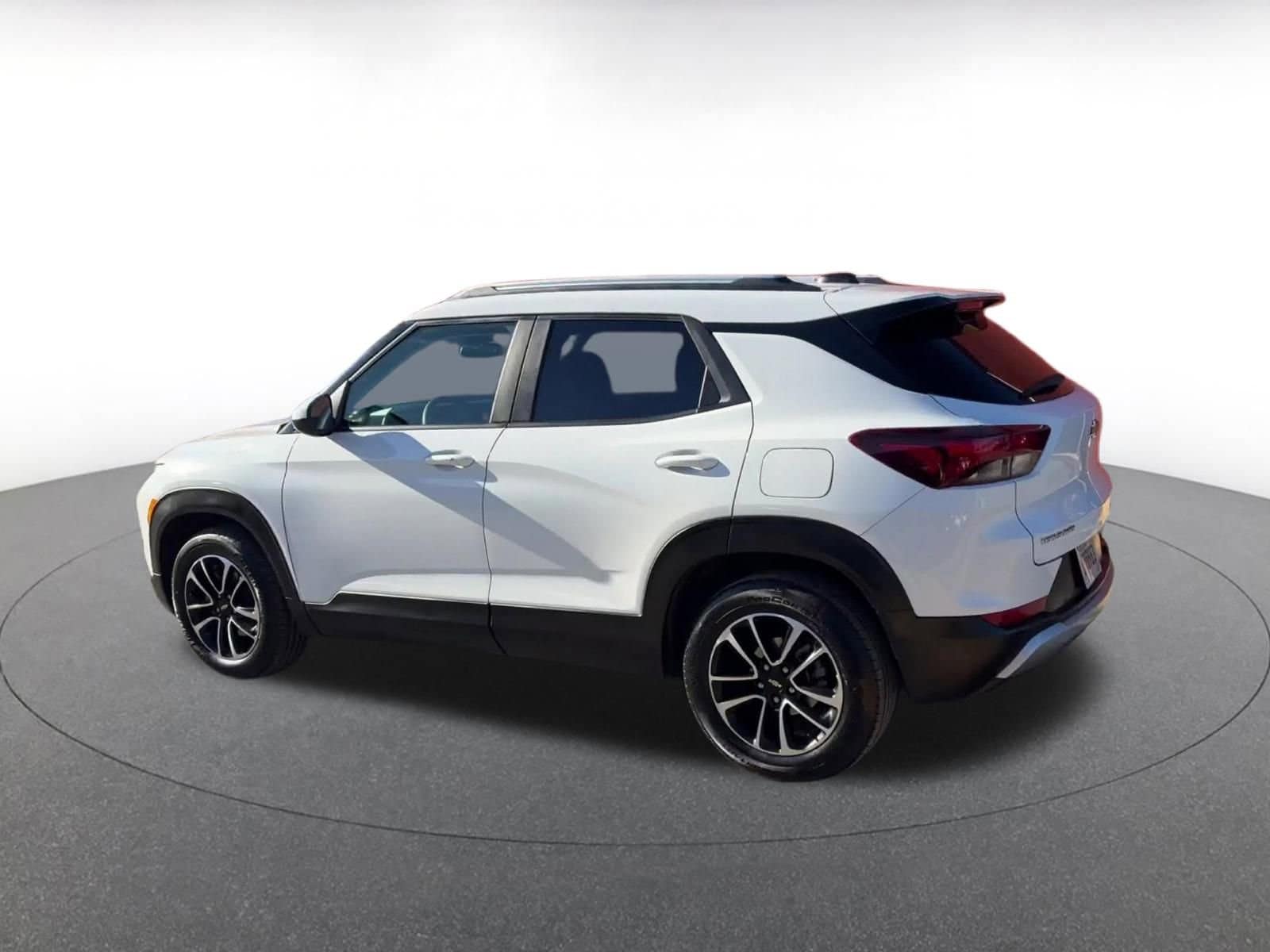 Thumbnail: 2025 Chevrolet TrailBlazer - 10