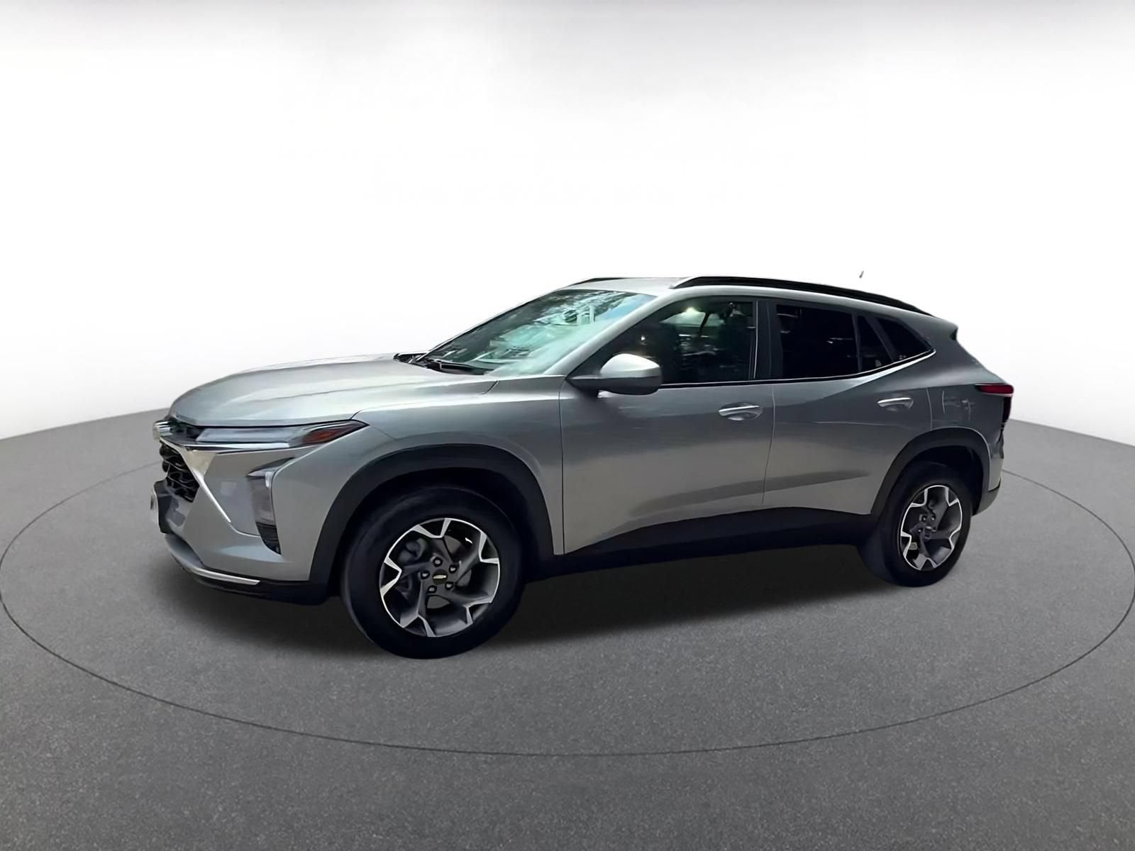 Thumbnail: 2025 Chevrolet Trax - 8