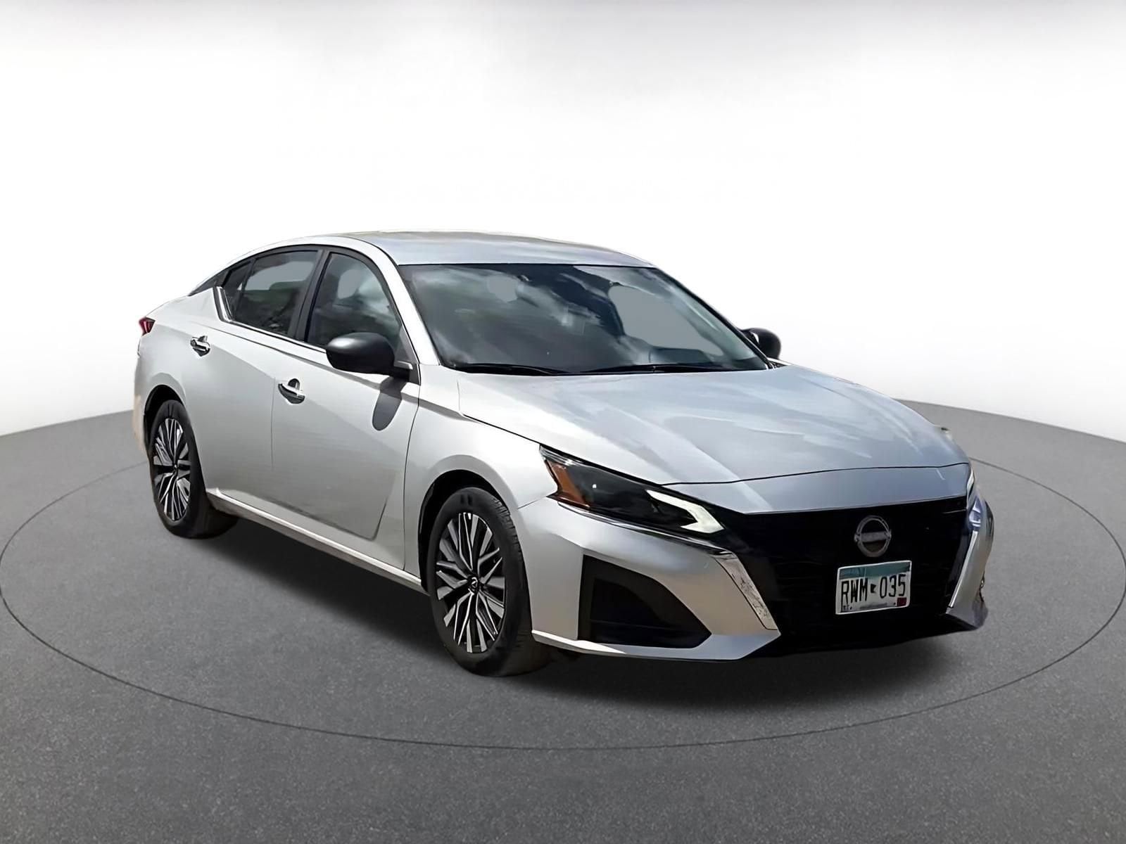 Thumbnail: 2025 Nissan Altima - 2