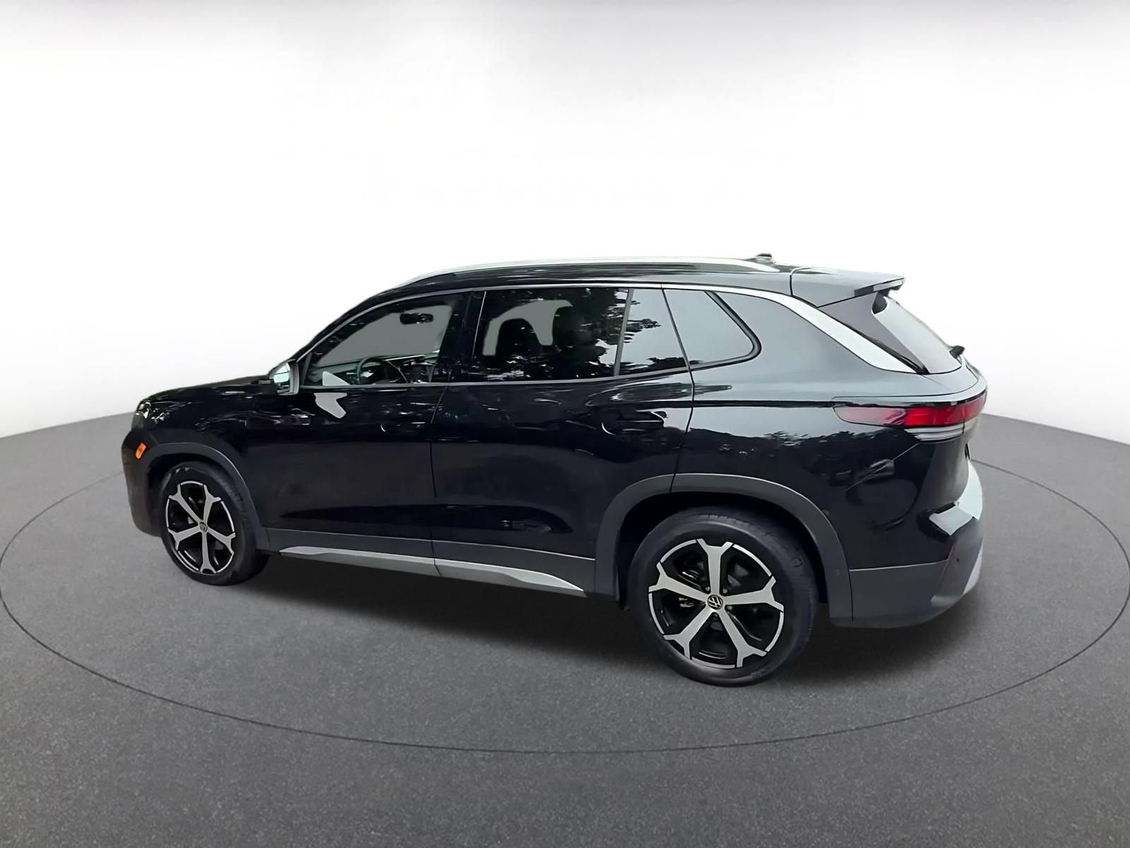 Thumbnail: 2026 Volkswagen Tiguan - 8