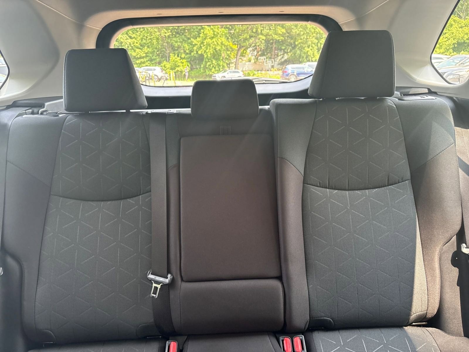 2024 Toyota RAV4 XLE 8