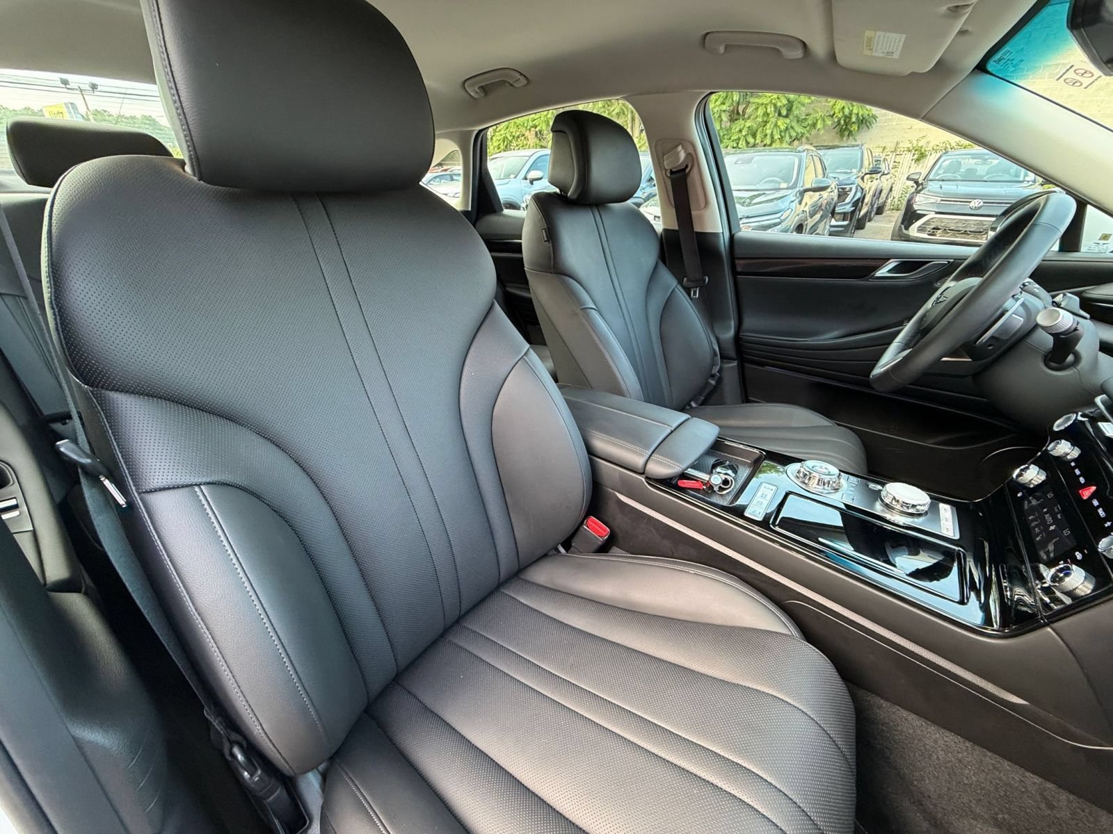 Thumbnail: 2026 Genesis G80 - 33