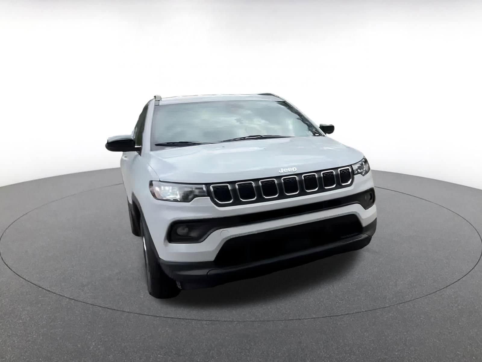 Thumbnail: 2023 Jeep Compass - 3