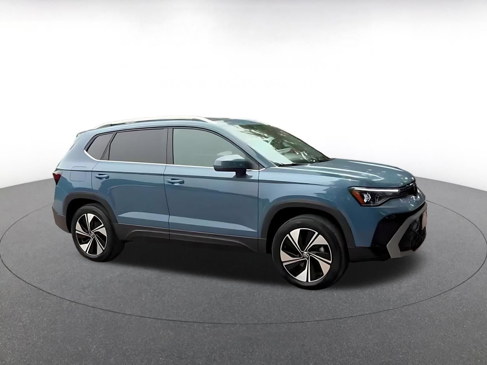 Thumbnail: 2026 Volkswagen Taos - 2