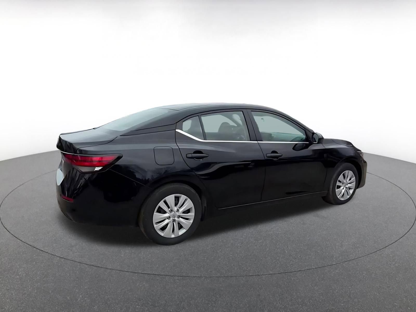 Thumbnail: 2025 Nissan Sentra - 15