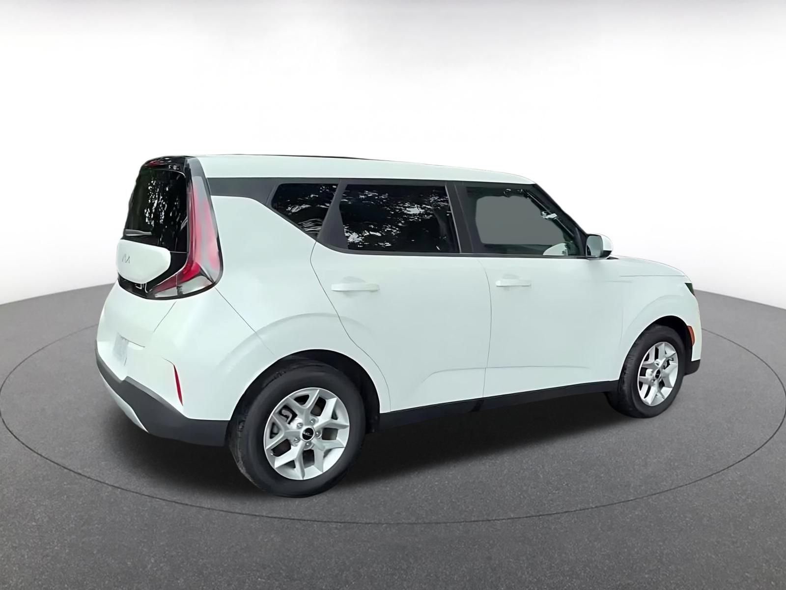 Thumbnail: 2025 Kia Soul - 14