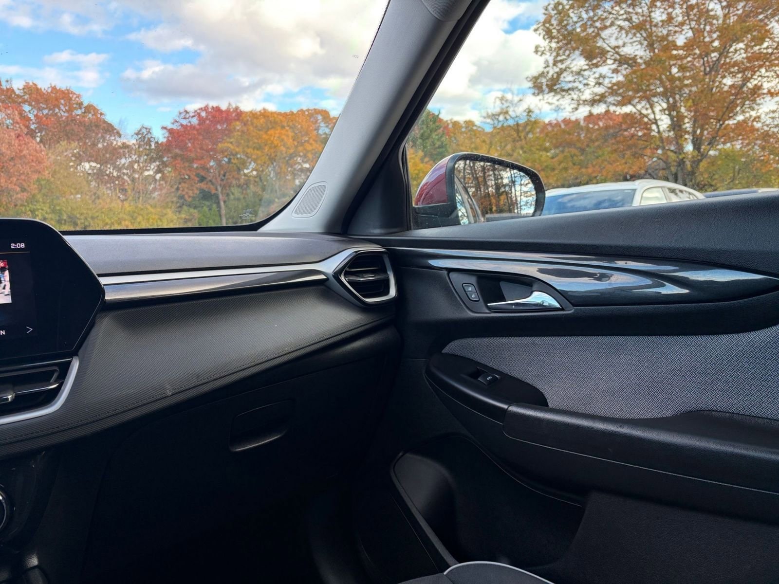 Thumbnail: 2025 Chevrolet TrailBlazer - 33