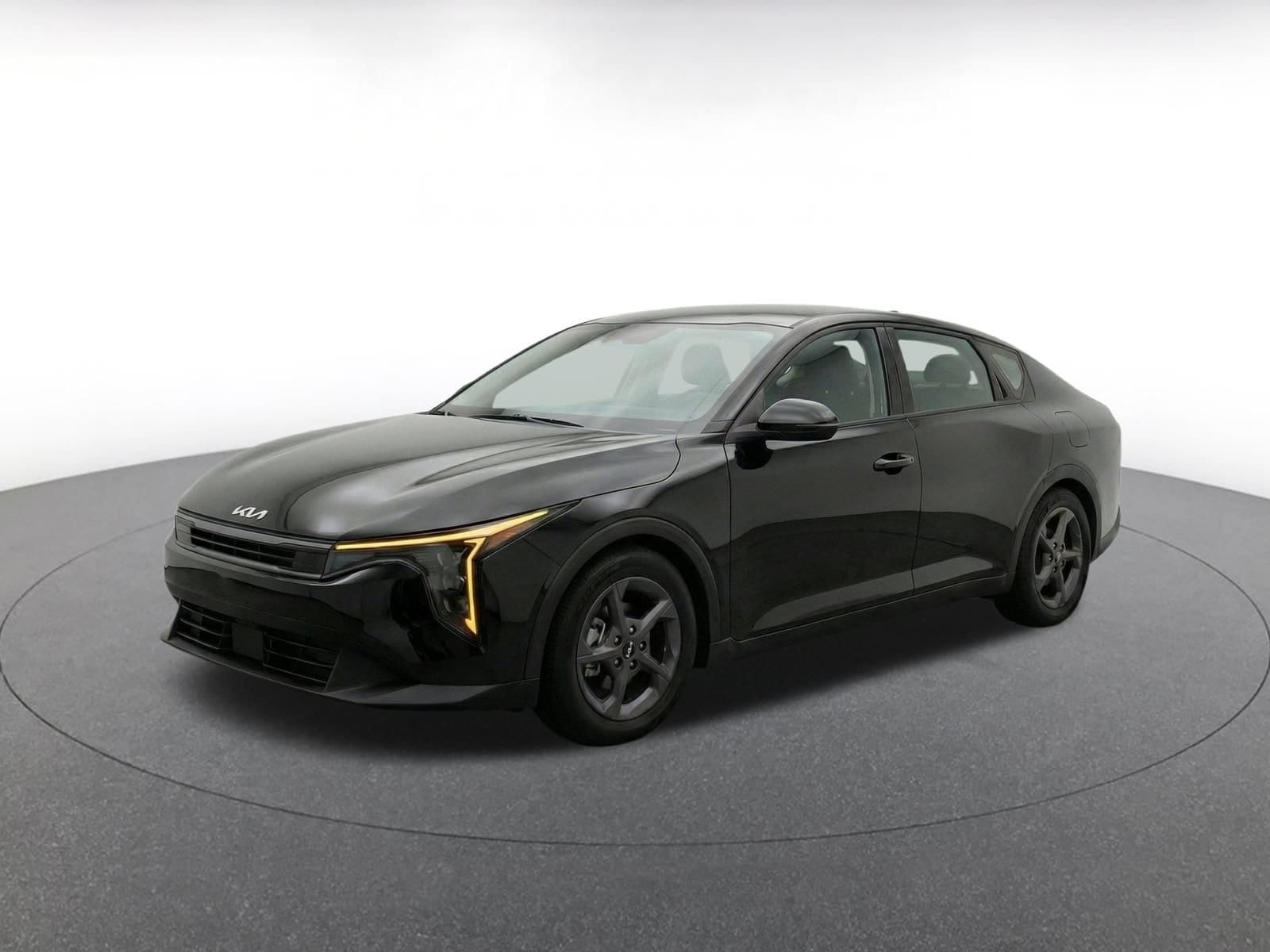 Thumbnail: 2025 Kia K4 - 3