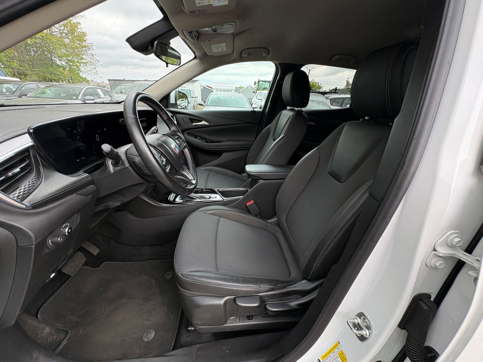 Thumbnail: 2025 Buick Encore GX - 25