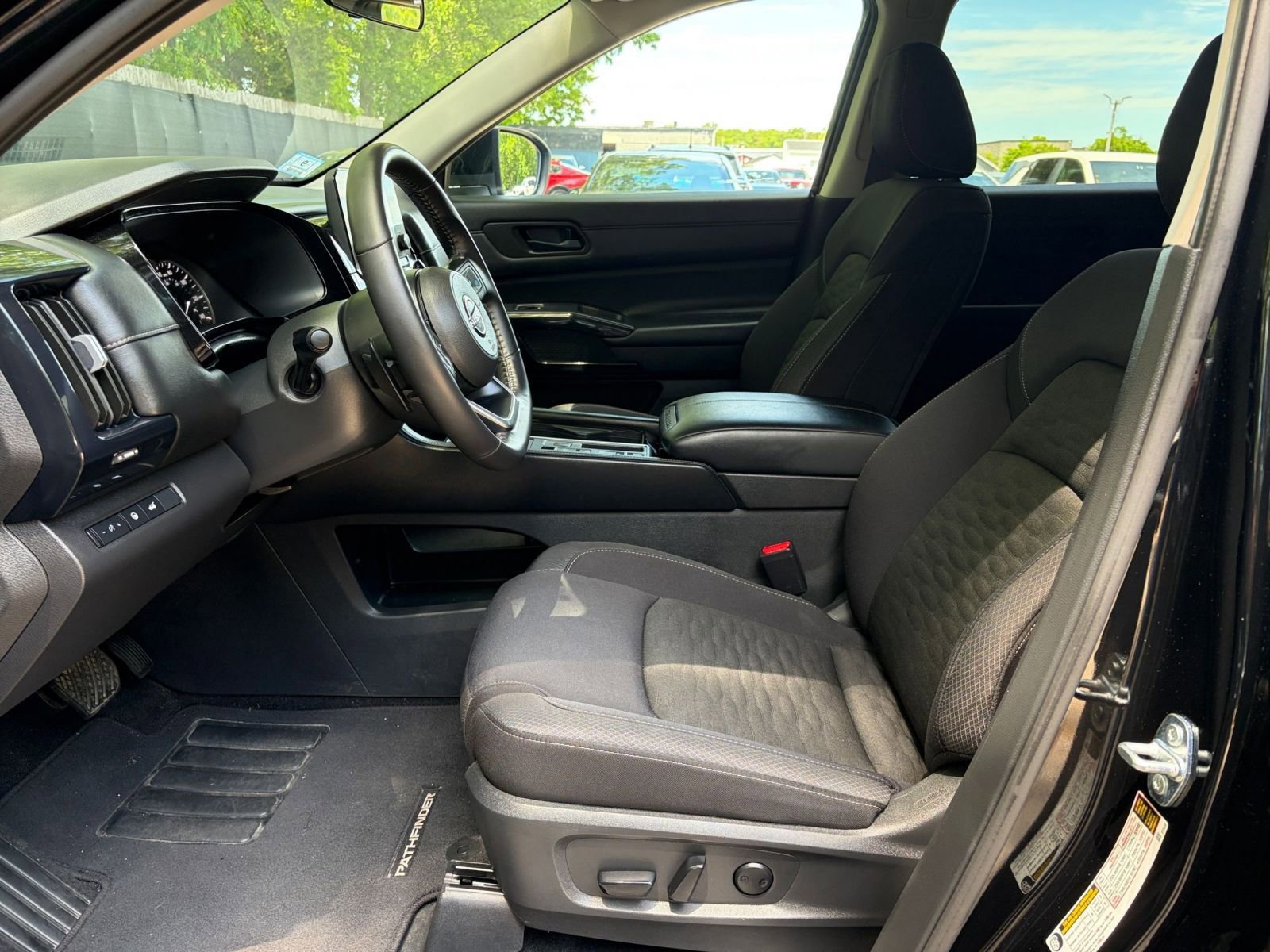 Thumbnail: 2025 Nissan Pathfinder - 29