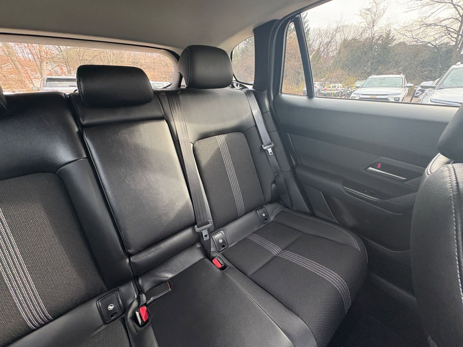 Thumbnail: 2025 Mazda CX-50 - 34