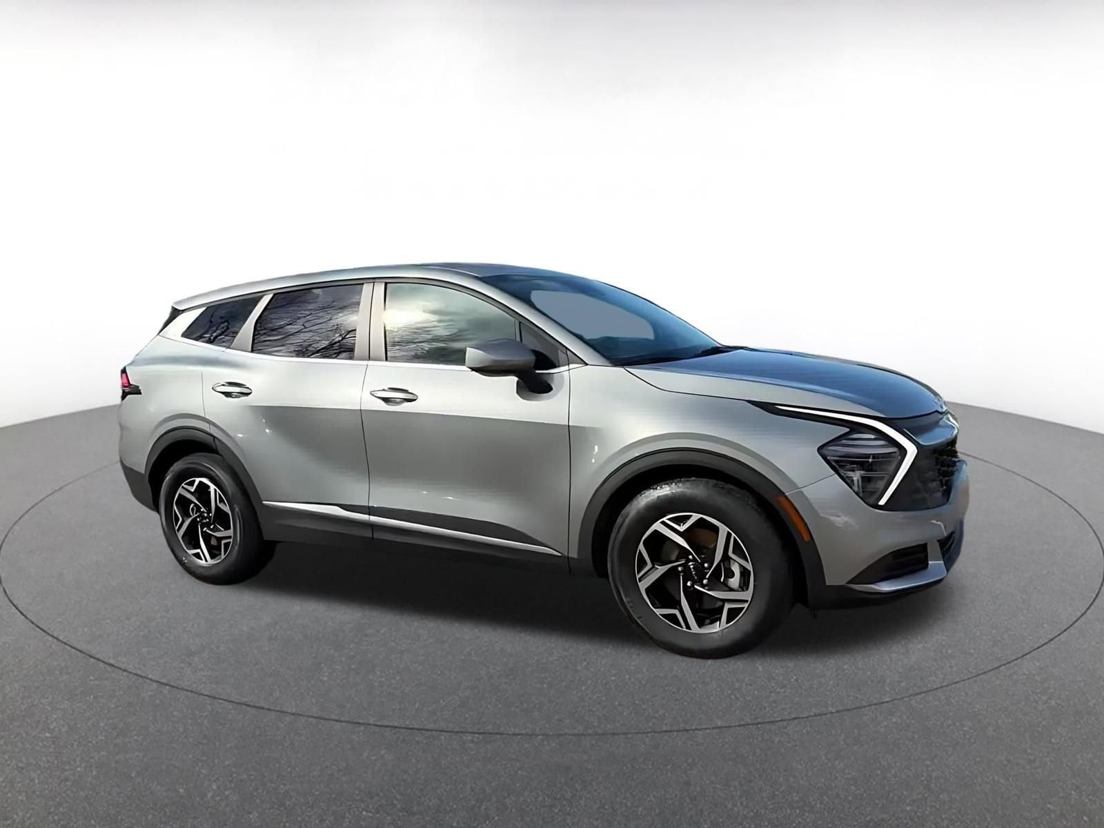 Thumbnail: 2025 Kia Sportage - 2