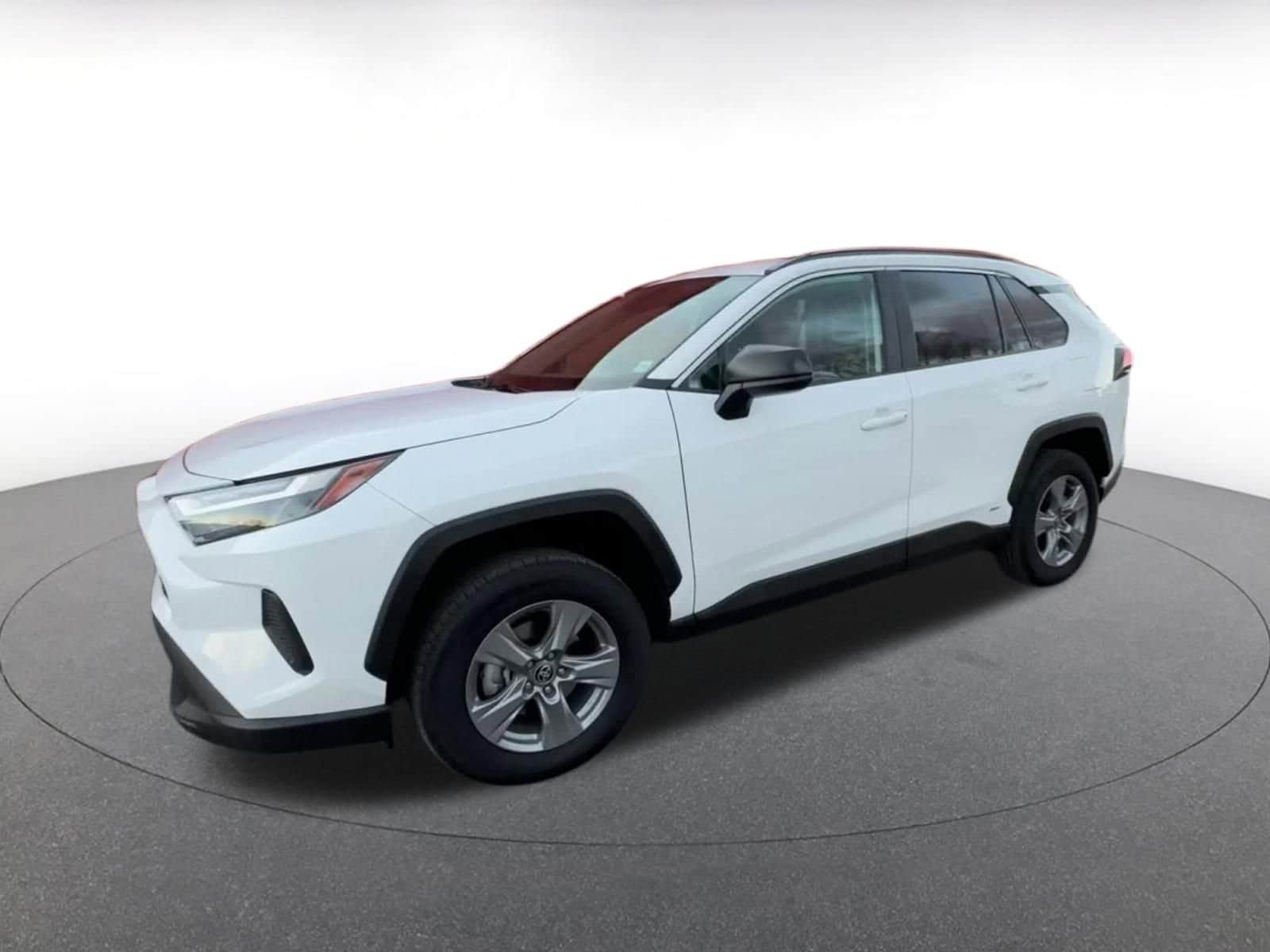 Thumbnail: 2025 Toyota RAV4 - 8