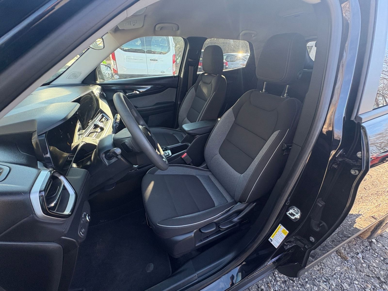 Thumbnail: 2025 Chevrolet TrailBlazer - 32