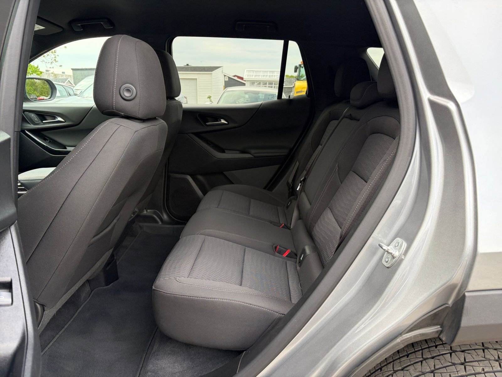 Thumbnail: 2025 Chevrolet Equinox - 25