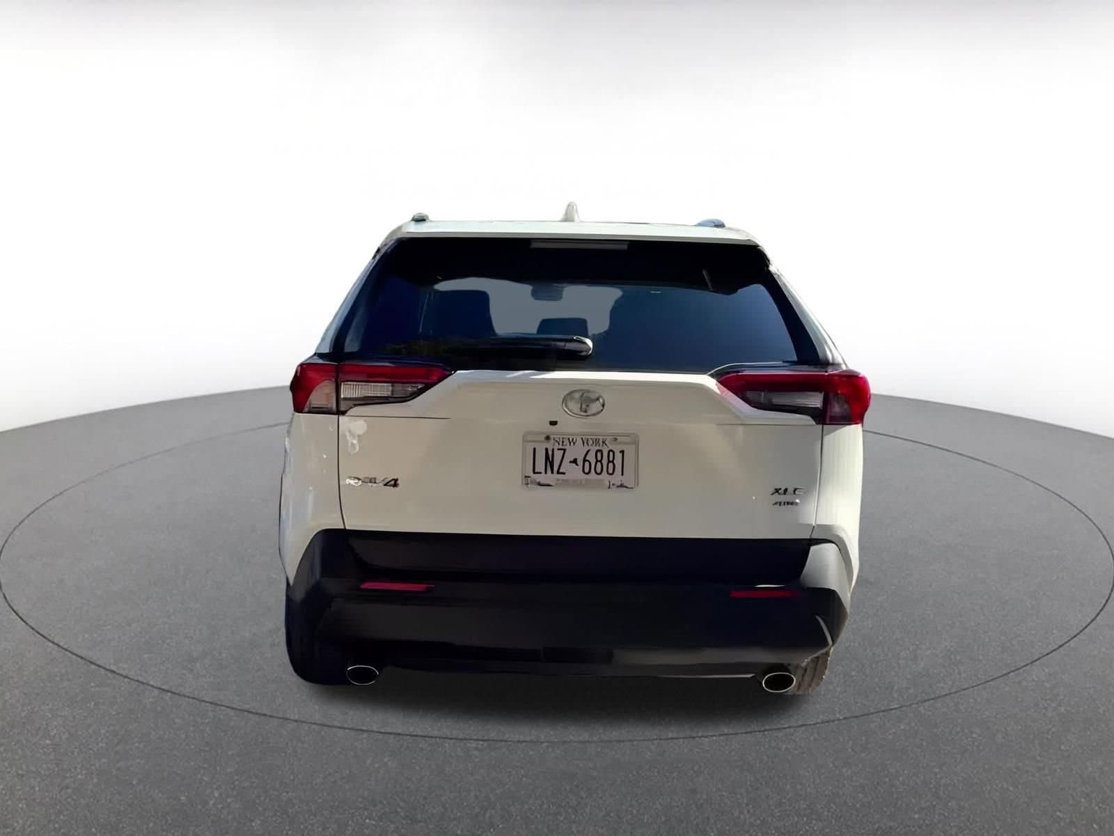 Thumbnail: 2025 Toyota RAV4 - 12