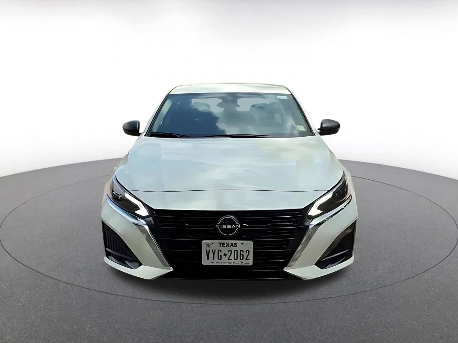 Thumbnail: 2025 Nissan Altima - 4