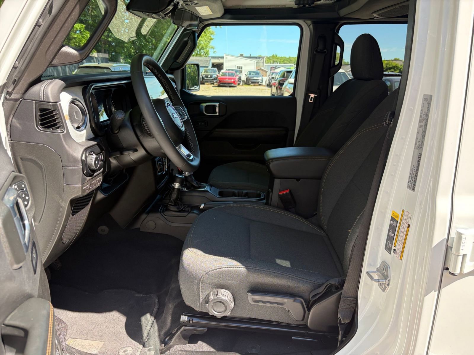 Thumbnail: 2025 Jeep Wrangler - 27