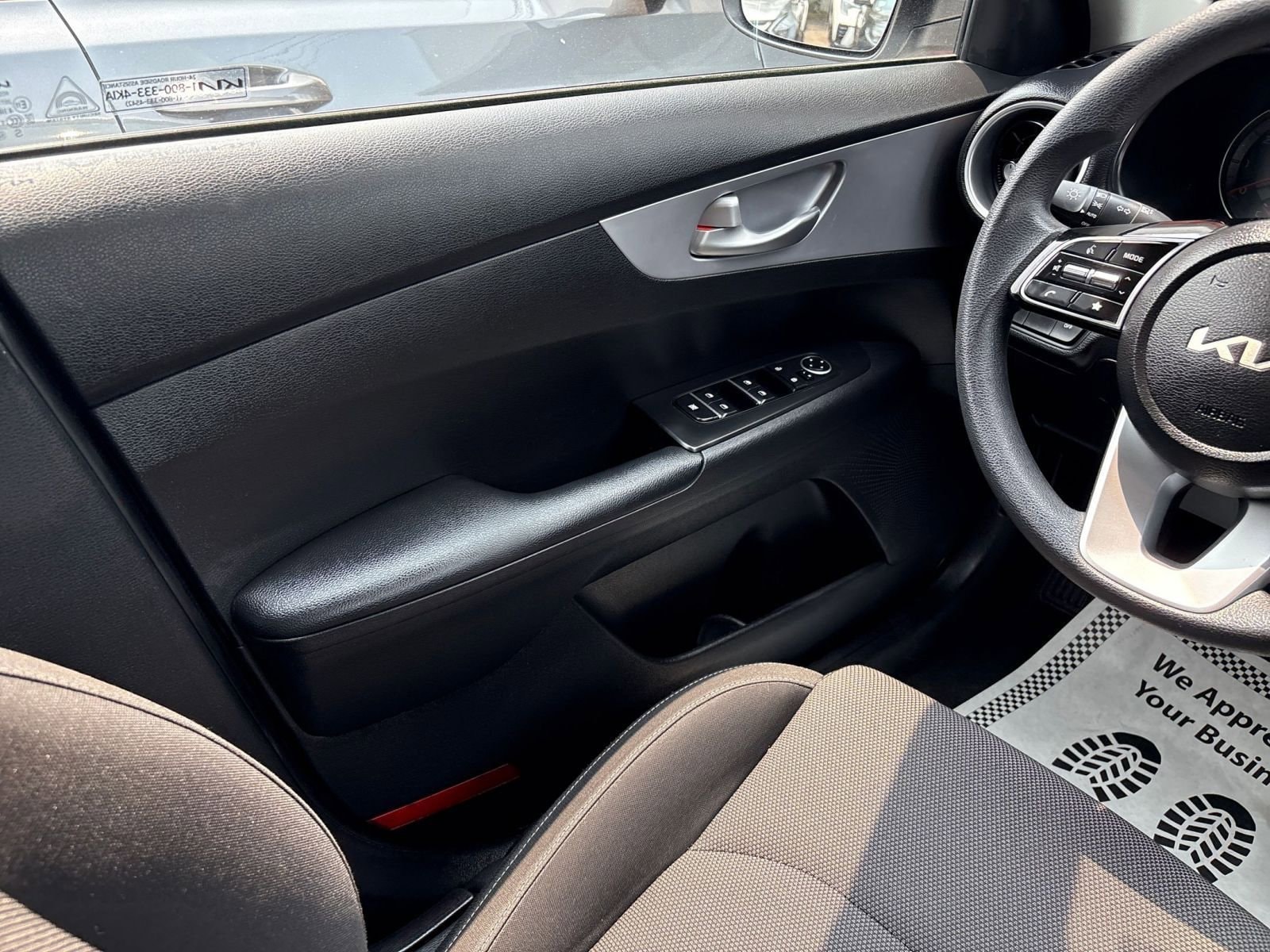2023 Kia Forte LXS 35