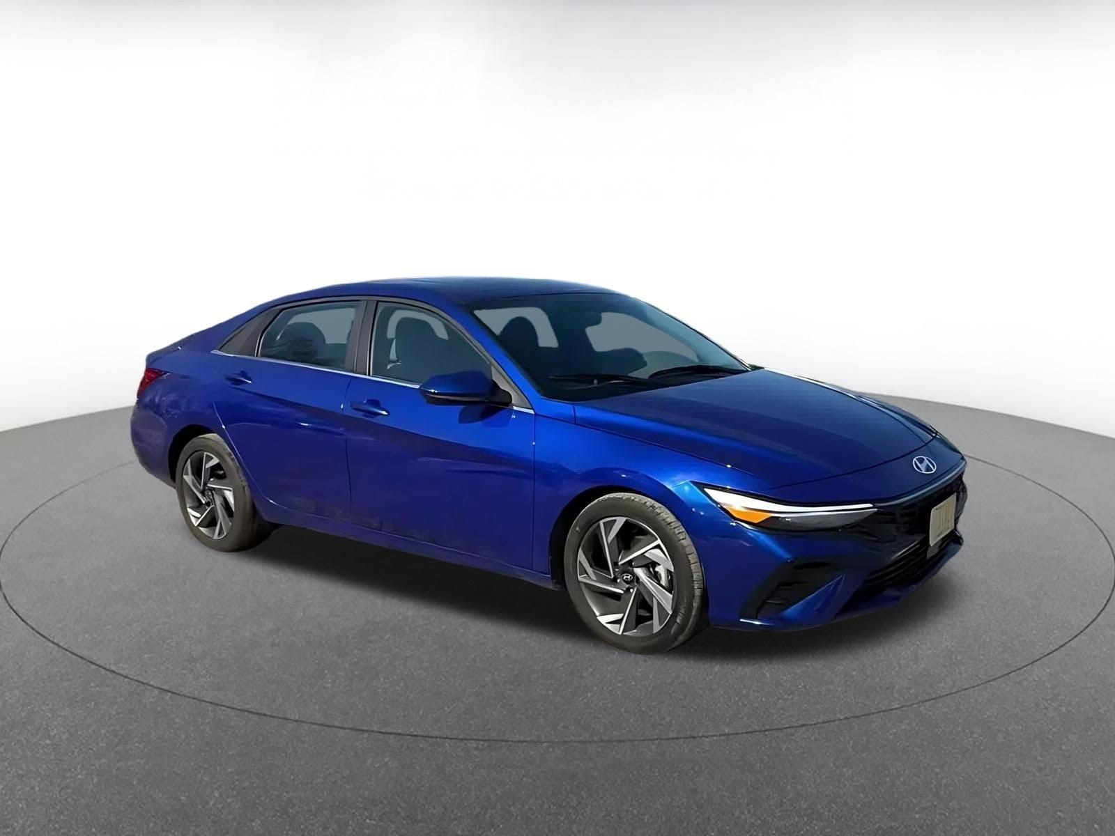 Thumbnail: 2025 Hyundai Elantra - 2