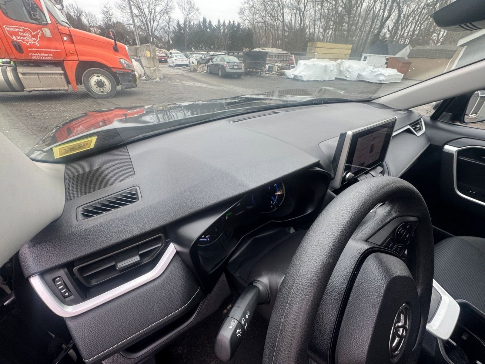 Thumbnail: 2025 Toyota RAV4 - 30