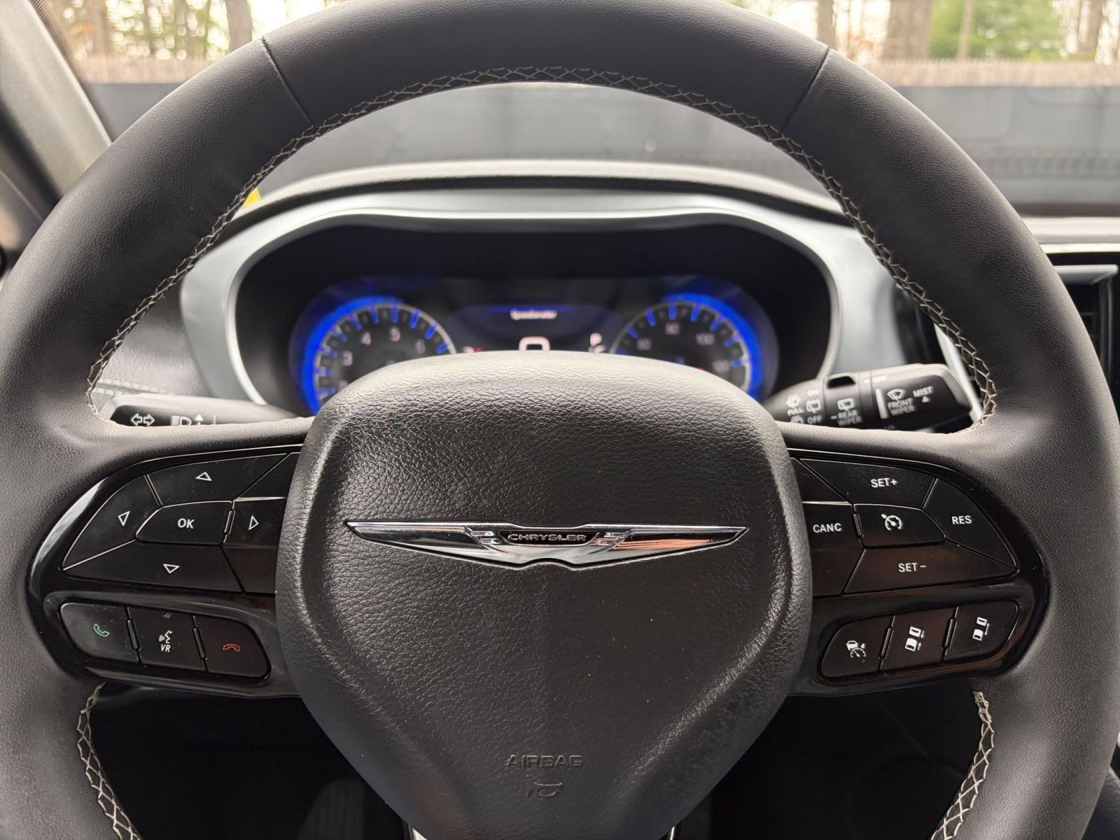 Thumbnail: 2025 Chrysler Pacifica - 30