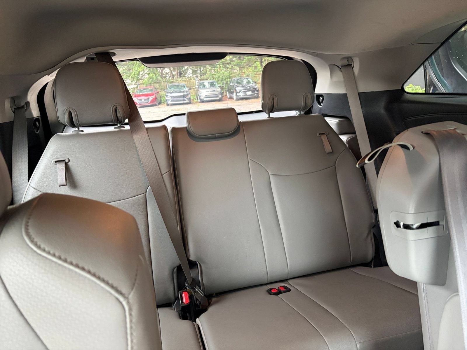 Thumbnail: 2025 Toyota Sienna - 30