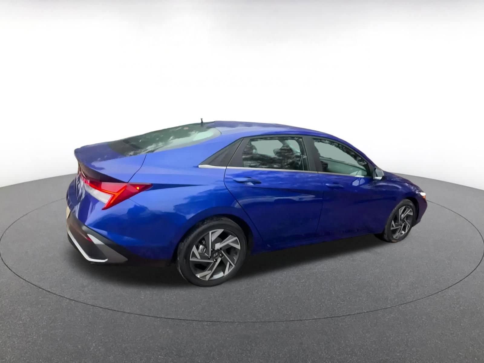 Thumbnail: 2025 Hyundai Elantra - 14