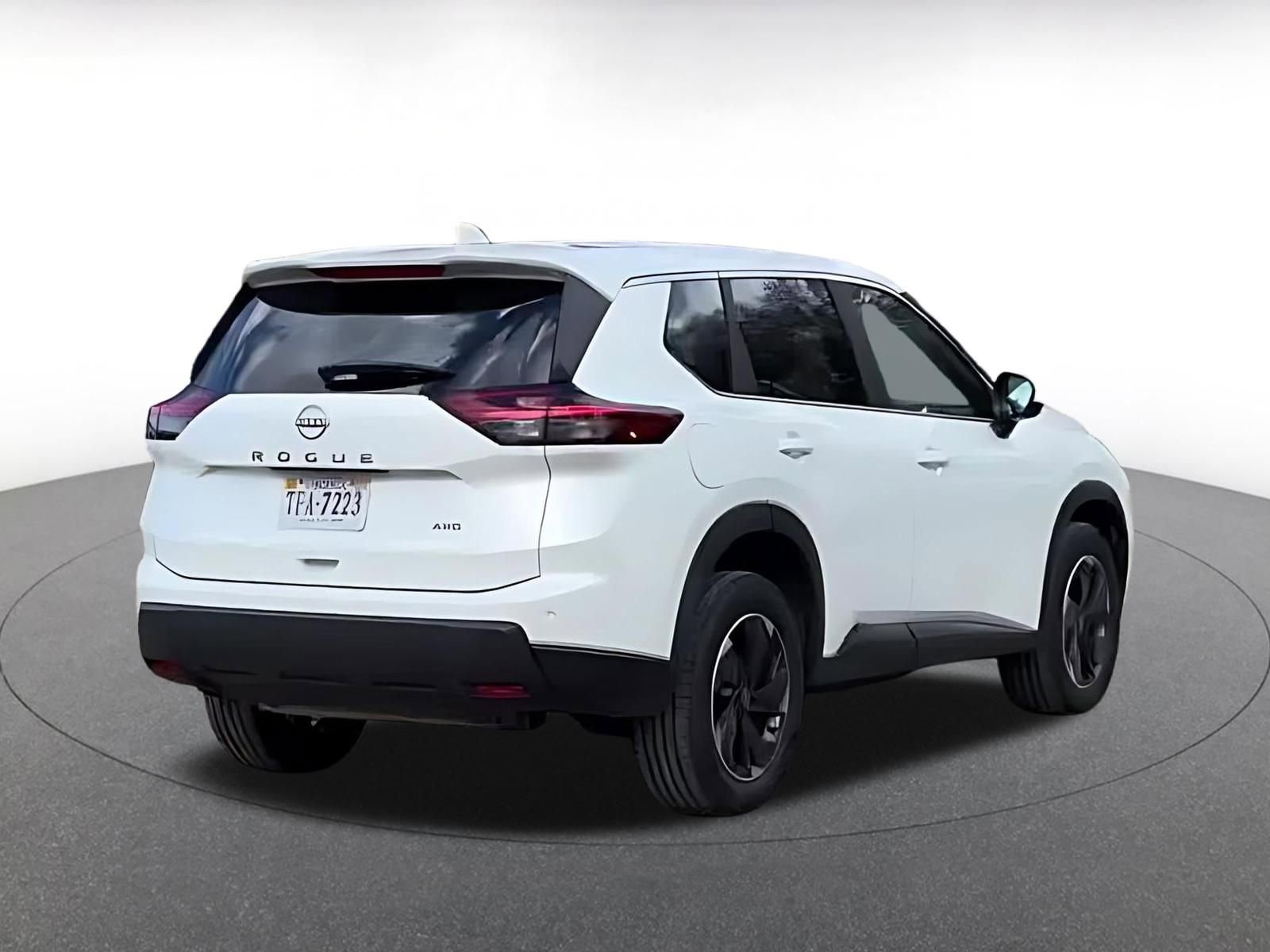 Thumbnail: 2025 Nissan Rogue - 16