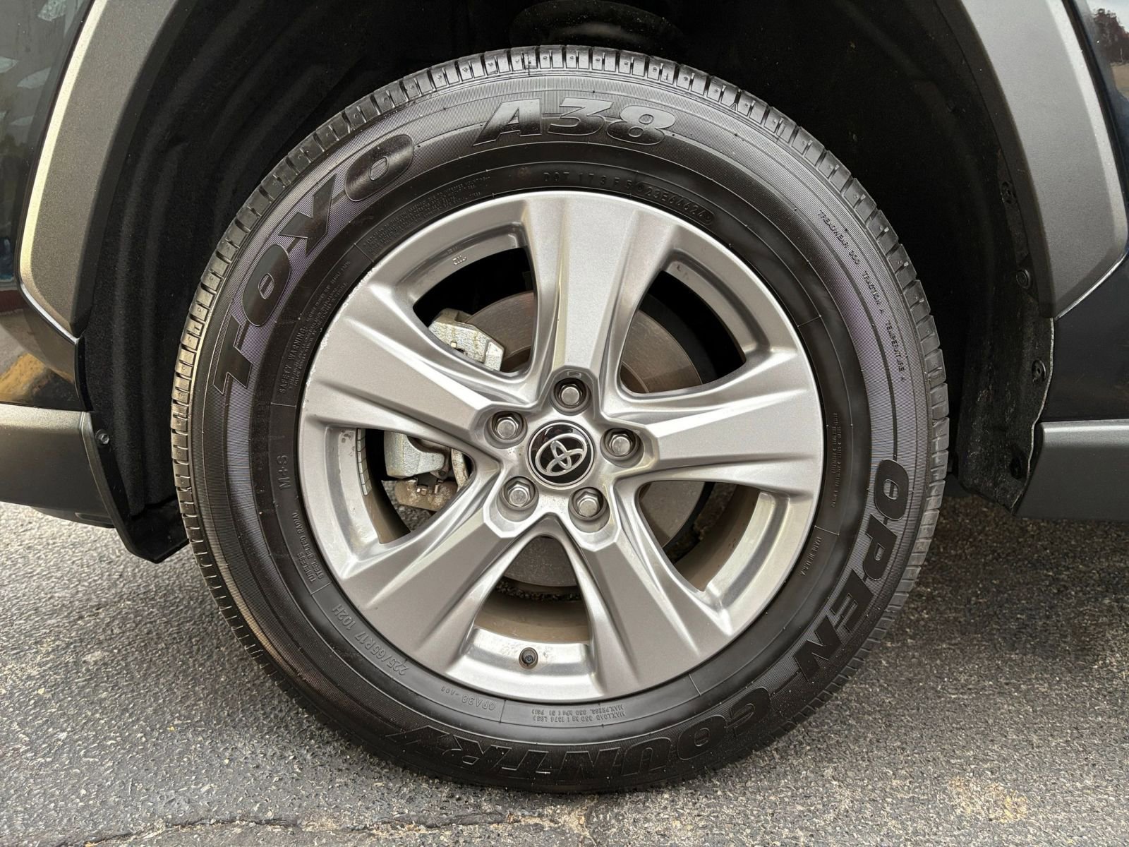 Thumbnail: 2025 Toyota RAV4 - 29