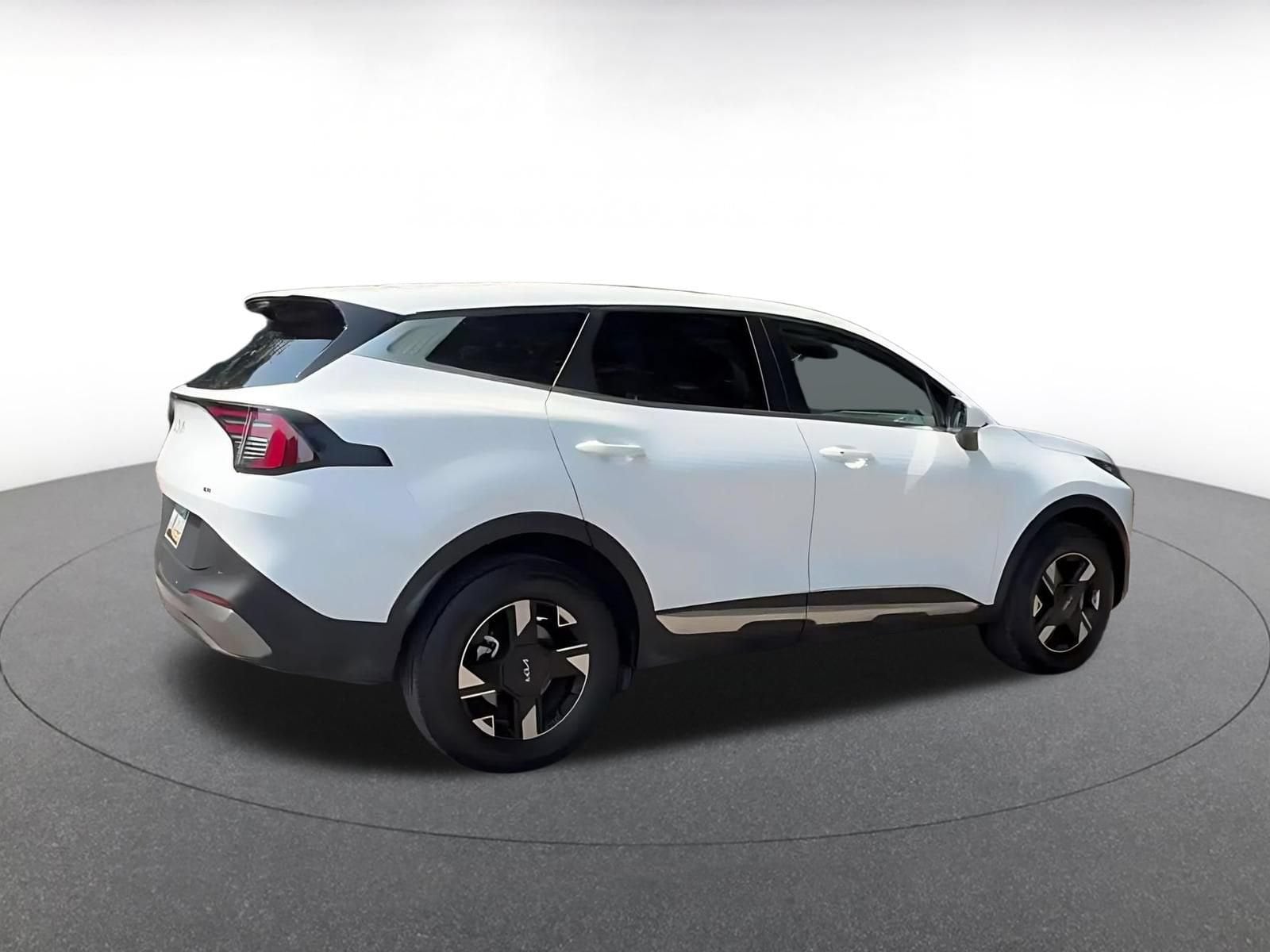 Thumbnail: 2026 Kia Sportage - 14